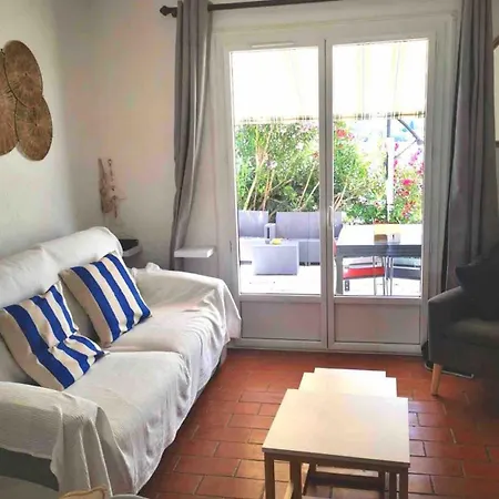 Mas Provencal Proche St Tropez Hébergement de vacances Cogolin
