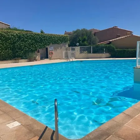 Mas Provencal Proche St Tropez Holiday home *