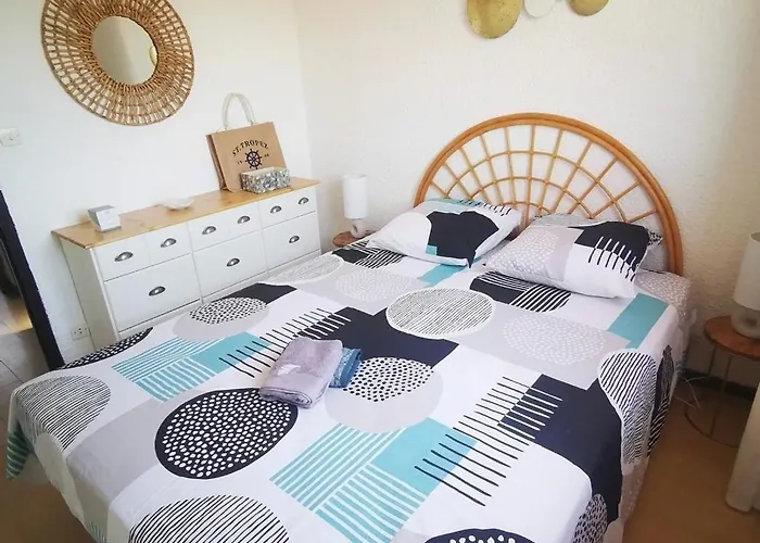Maison Provencale Proche St Tropez كوغولين