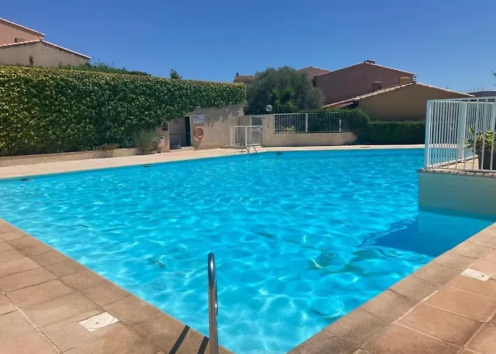 Maison Provencale Proche St Tropez بيت للعطل *