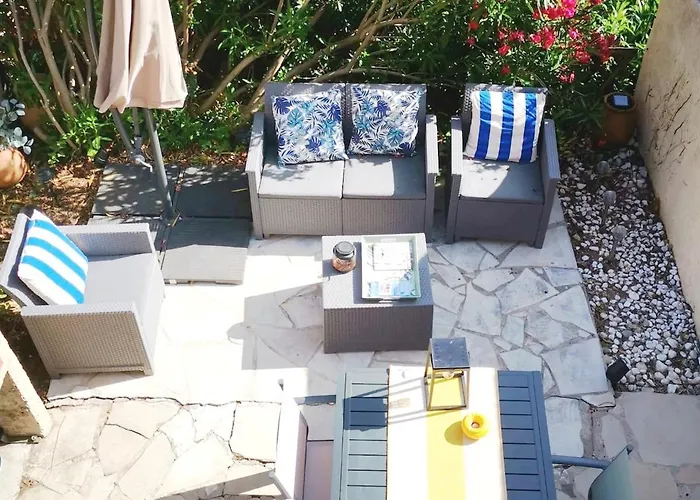 Maison Provencale Proche St Tropez بيت للعطل *